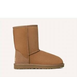 NEW UGG women's classic short ii boot in chesnut
